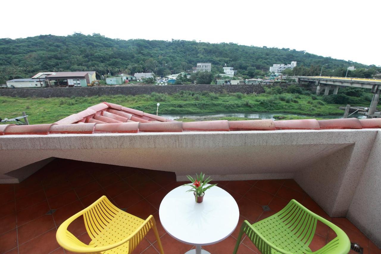 坡岸長堤民宿 Leveeside House Hualien Buitenkant foto